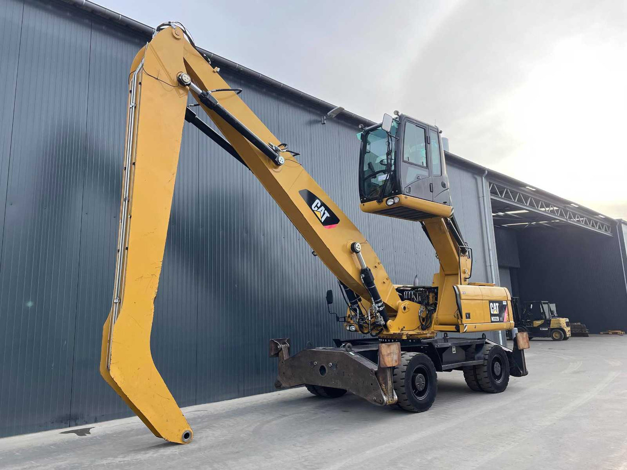 Caterpillar M 322D MH - Backhoe loader: picture 1 Caterpillar M 322D MH - Backhoe loader: picture 1