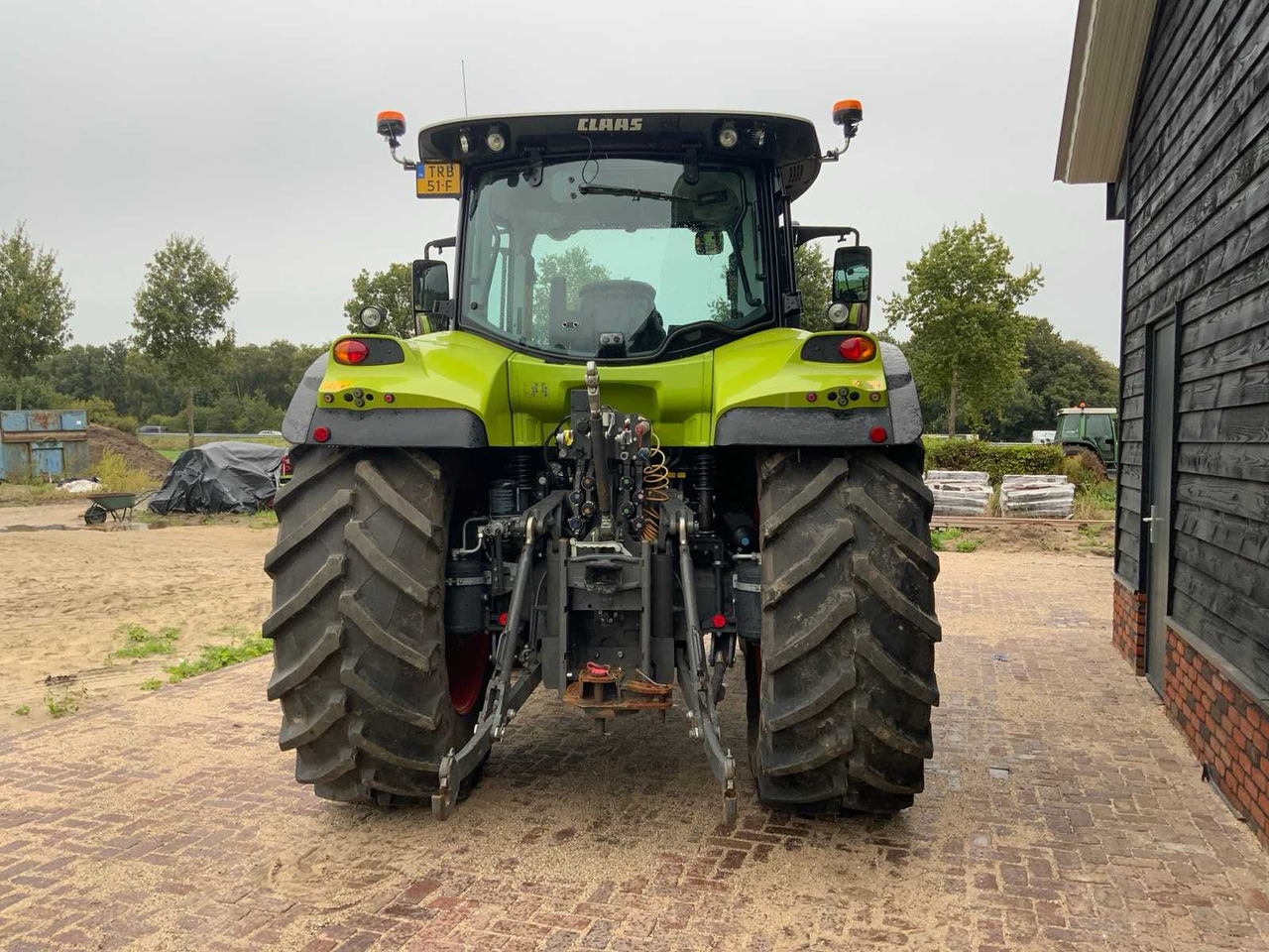 Claas Arion 650 - Farm tractor: picture 4 Claas Arion 650 - Farm tractor: picture 4