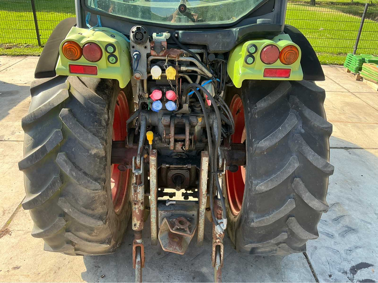 Claas Nectis237VE - Farm tractor: picture 5 Claas Nectis237VE - Farm tractor: picture 5