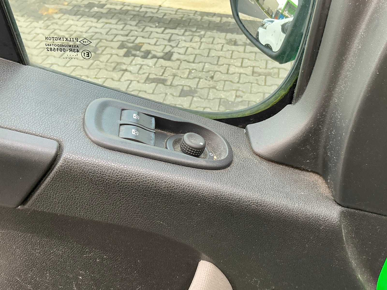 Commercial truck 2013 NISSAN NV400 2.3DCI L1H1 VISIA COMMERCIAL VEHICLE: picture 21 Commercial truck 2013 NISSAN NV400 2.3DCI L1H1 VISIA COMMERCIAL VEHICLE: picture 21