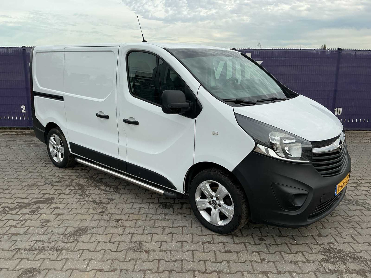2016 - OPEL - VIVARO - 1.6 CDTI L1H1 SPORT - COMMERCIAL VEHICLE - Commercial truck: picture 2 2016 - OPEL - VIVARO - 1.6 CDTI L1H1 SPORT - COMMERCIAL VEHICLE - Commercial truck: picture 2