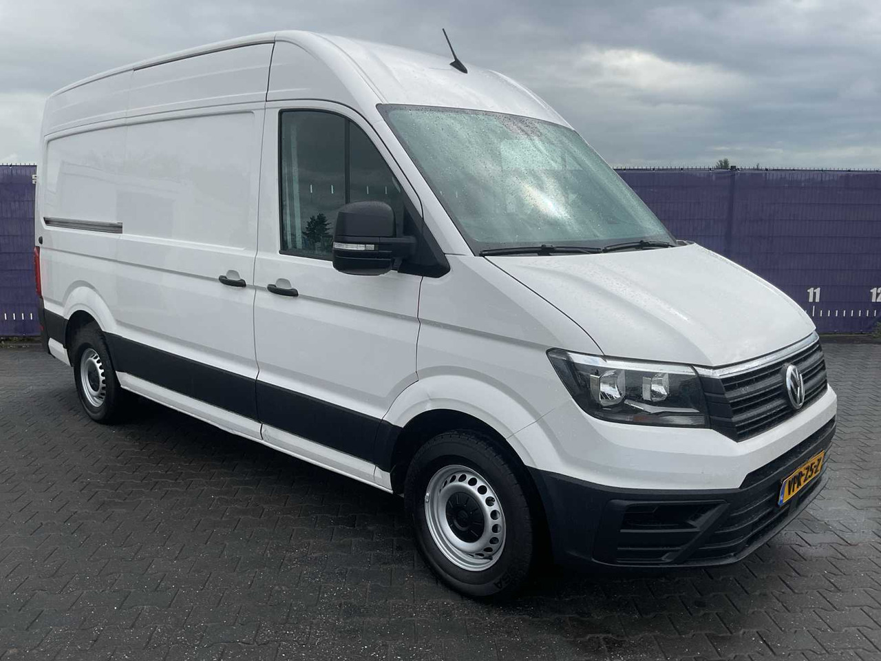2018 - VOLKSWAGEN - CRAFTER - 35 2.0 TDI L3H3 - COMMERCIAL VEHICLE - Commercial truck: picture 2 2018 - VOLKSWAGEN - CRAFTER - 35 2.0 TDI L3H3 - COMMERCIAL VEHICLE - Commercial truck: picture 2