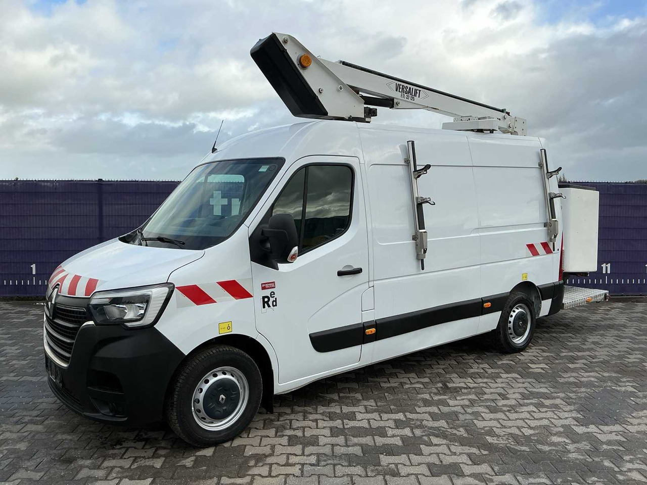 2020 - RENAULT - MASTER - T35 2.3 DCI L2H2 - COMMERCIAL VEHICLE/TRUCK-MOUNTED AERIAL PLATFORM 12.5M - Commercial truck: picture 1 2020 - RENAULT - MASTER - T35 2.3 DCI L2H2 - COMMERCIAL VEHICLE/TRUCK-MOUNTED AERIAL PLATFORM 12.5M - Commercial truck: picture 1