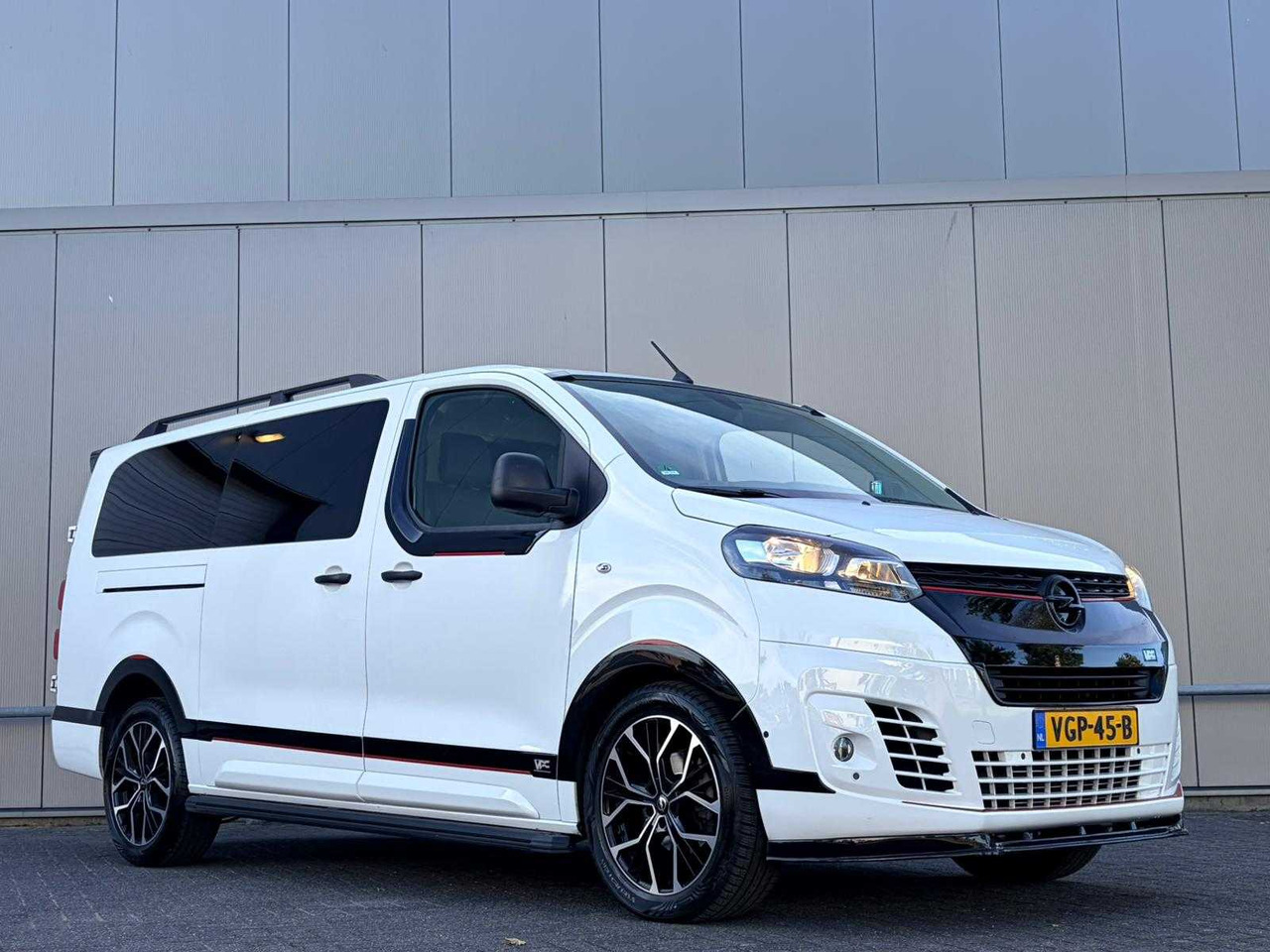 OPEL - VIVARO - VPC PACKAGE - 2.0 CDTI L2H1 EDIT. - VGP-45-B - Commercial truck: picture 3 OPEL - VIVARO - VPC PACKAGE - 2.0 CDTI L2H1 EDIT. - VGP-45-B - Commercial truck: picture 3