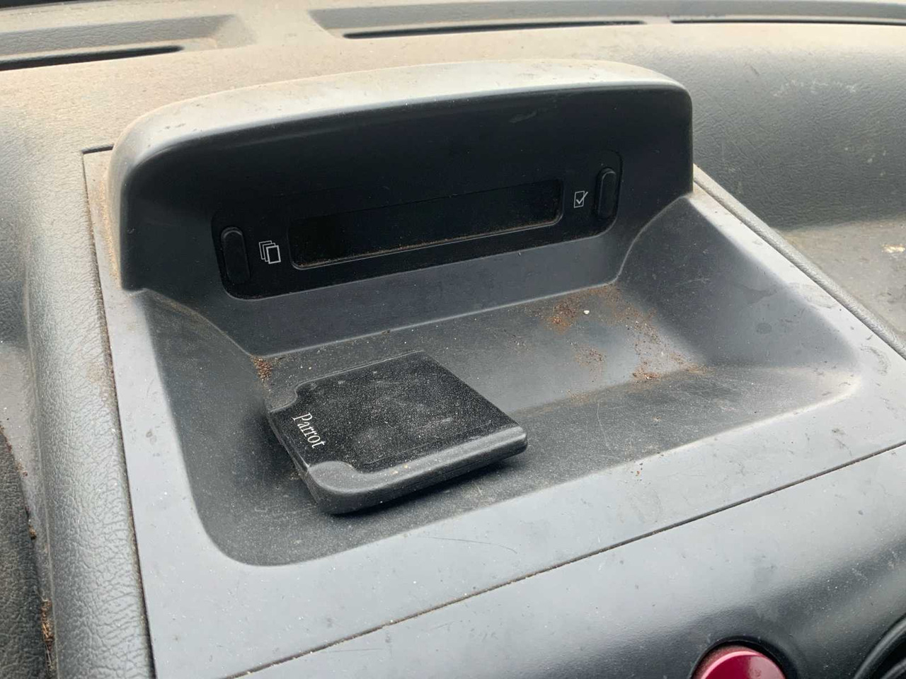 Commercial truck PEUGEOT PARTNER 190C 2.0 HDI COMMERCIAL VEHICLE: picture 25 Commercial truck PEUGEOT PARTNER 190C 2.0 HDI COMMERCIAL VEHICLE: picture 25