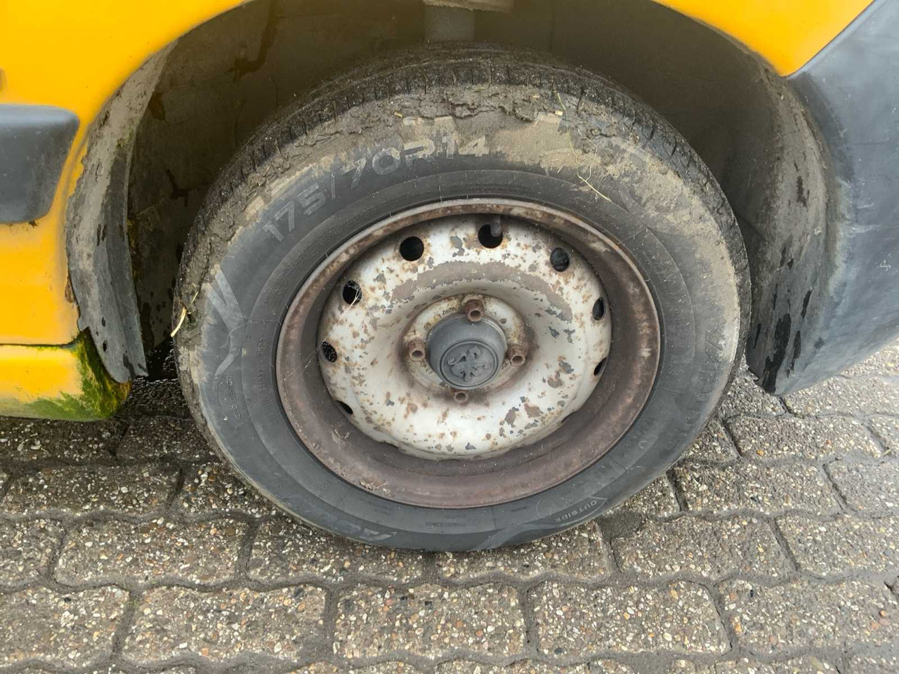 Commercial truck PEUGEOT PARTNER 190C 2.0 HDI COMMERCIAL VEHICLE: picture 16 Commercial truck PEUGEOT PARTNER 190C 2.0 HDI COMMERCIAL VEHICLE: picture 16