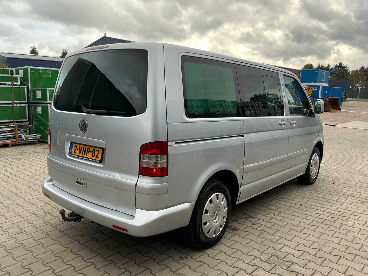 VOLKSWAGEN TRANSPORTER T5 2.5 TDI MULTIVAN COMMERCIAL VEHICLE - Commercial truck: picture 3 VOLKSWAGEN TRANSPORTER T5 2.5 TDI MULTIVAN COMMERCIAL VEHICLE - Commercial truck: picture 3