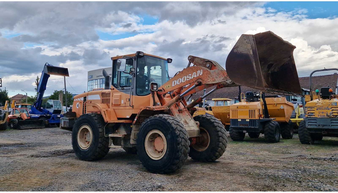 DOOSAN DL200 - Wheel loader: picture 3 DOOSAN DL200 - Wheel loader: picture 3