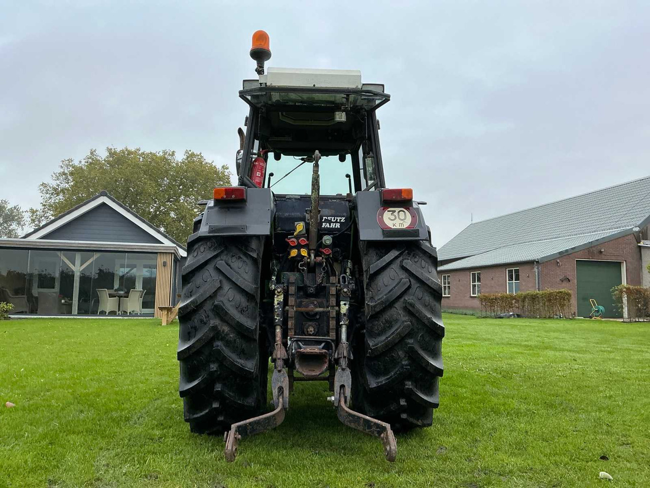 Deutz DX 3.70F - Compact tractor: picture 4 Deutz DX 3.70F - Compact tractor: picture 4
