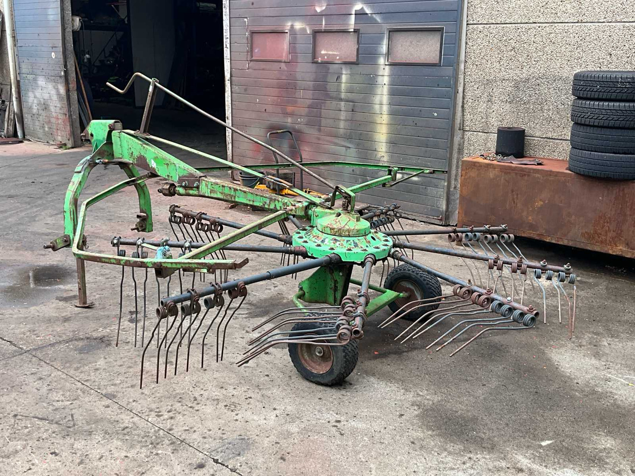 Deutz-Fahr - Tedding equipment: picture 3 Deutz-Fahr - Tedding equipment: picture 3