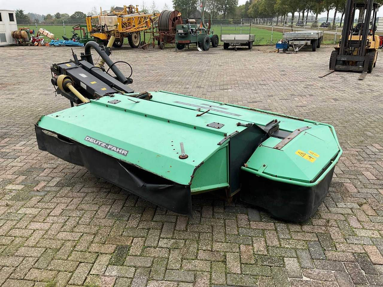 Deutz-Fahr KM 5.29 - Flail mower/ Mulcher: picture 4 Deutz-Fahr KM 5.29 - Flail mower/ Mulcher: picture 4