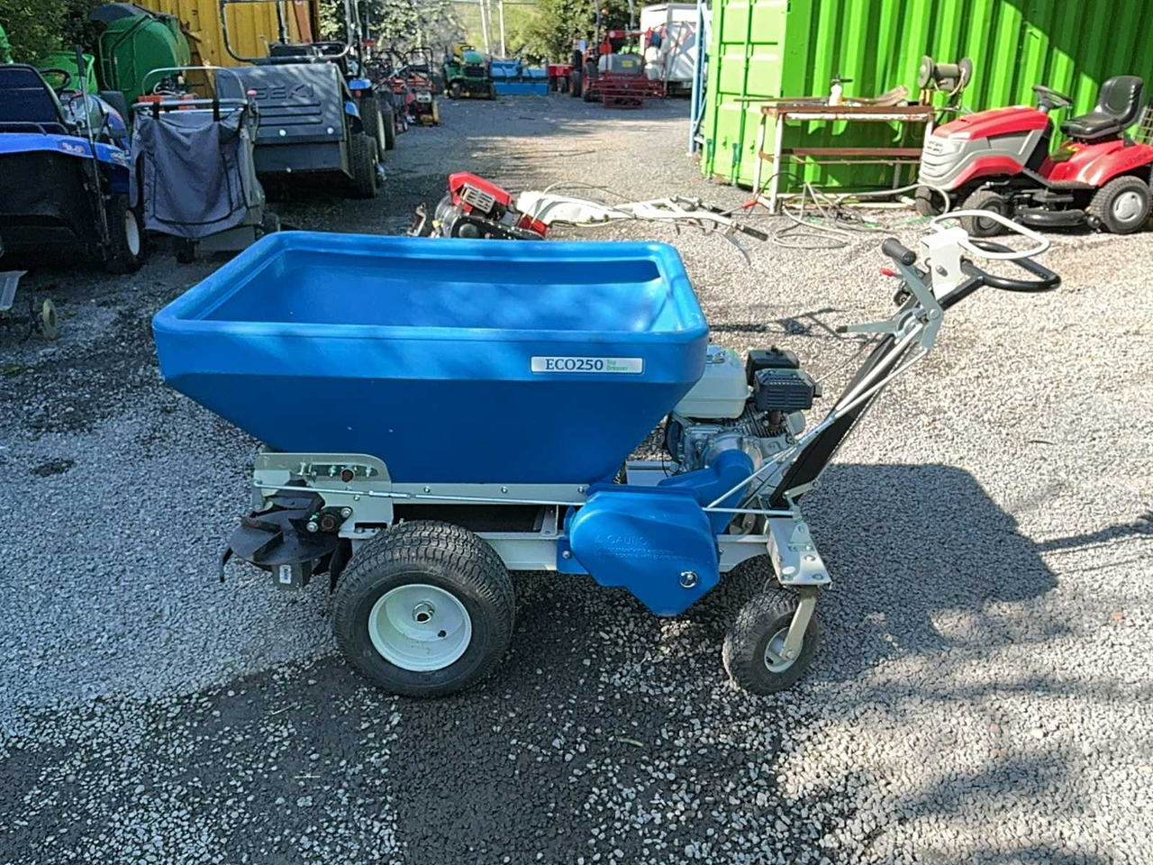 Ecolawn Eco 250 - Fertilizing equipment: picture 4 Ecolawn Eco 250 - Fertilizing equipment: picture 4
