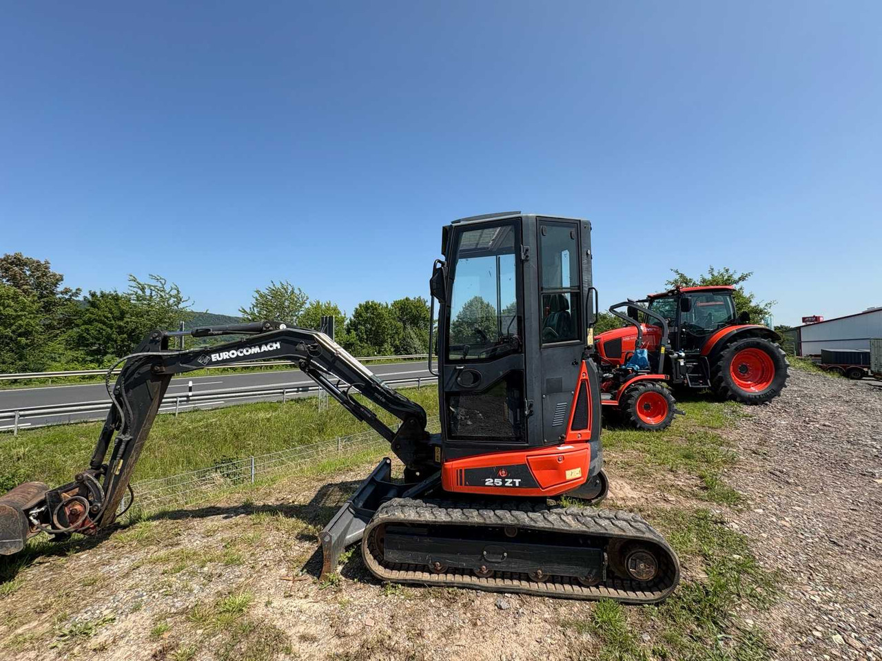 Eurocomach 25ZT - Mini excavator: picture 2 Eurocomach 25ZT - Mini excavator: picture 2