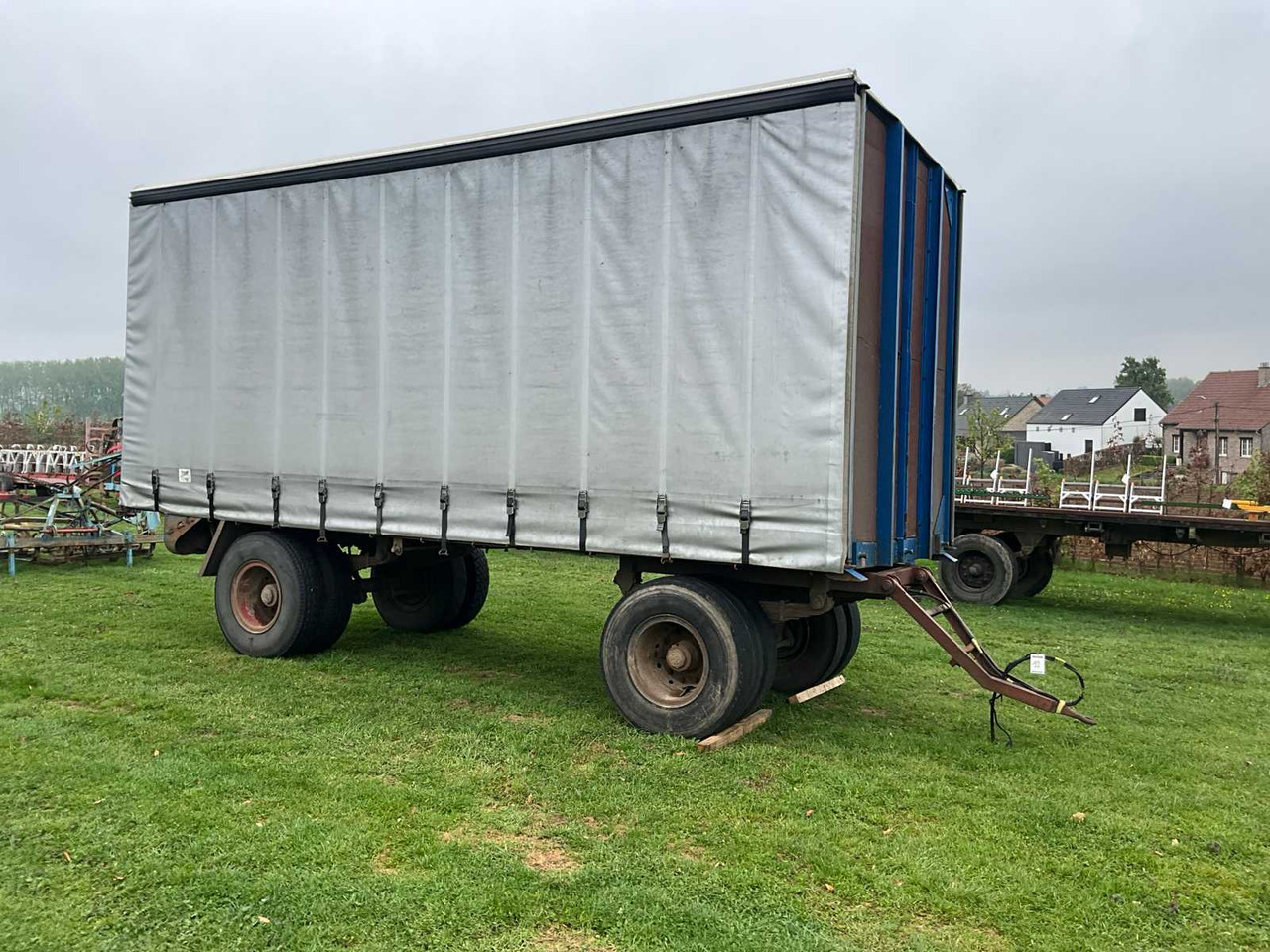 Flat car - Farm platform trailer: picture 2 Flat car - Farm platform trailer: picture 2