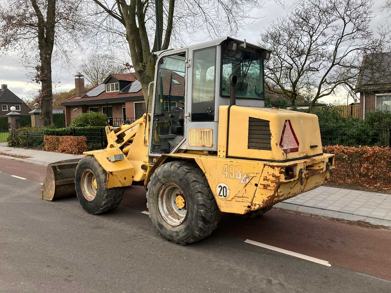 GEHL EUROPE - 2006 - KL498 - SHOVEL - Wheel loader: picture 3 GEHL EUROPE - 2006 - KL498 - SHOVEL - Wheel loader: picture 3