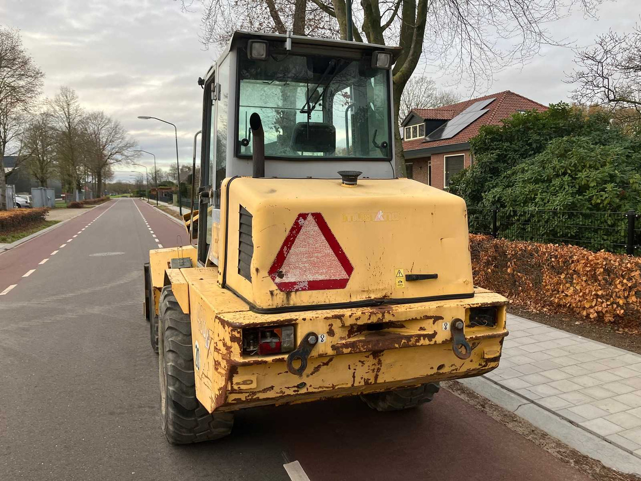 GEHL EUROPE - 2006 - KL498 - SHOVEL - Wheel loader: picture 4 GEHL EUROPE - 2006 - KL498 - SHOVEL - Wheel loader: picture 4