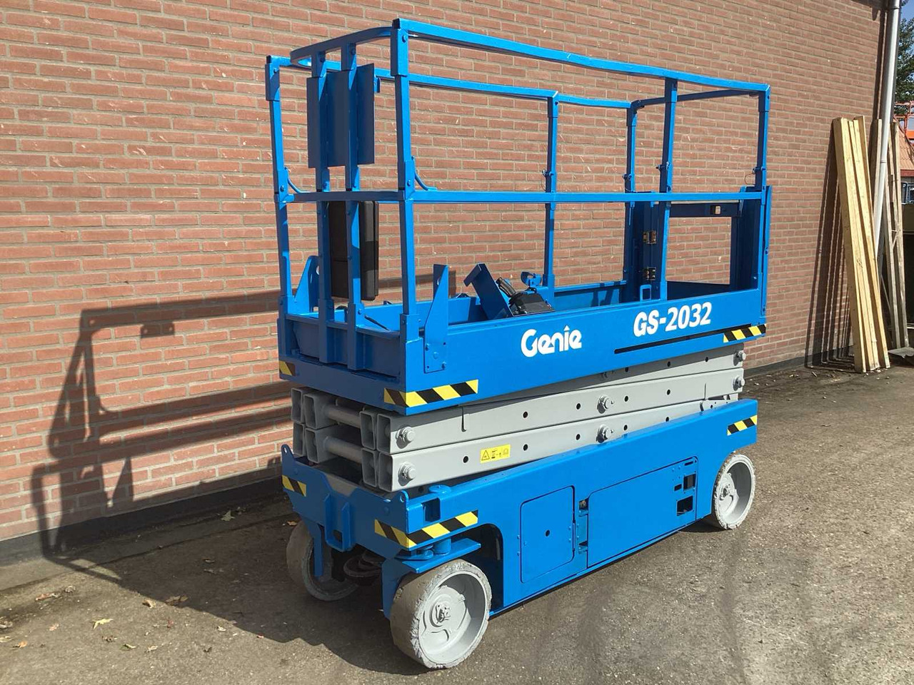 GENIE GS-2032 - Aerial platform: picture 4 GENIE GS-2032 - Aerial platform: picture 4
