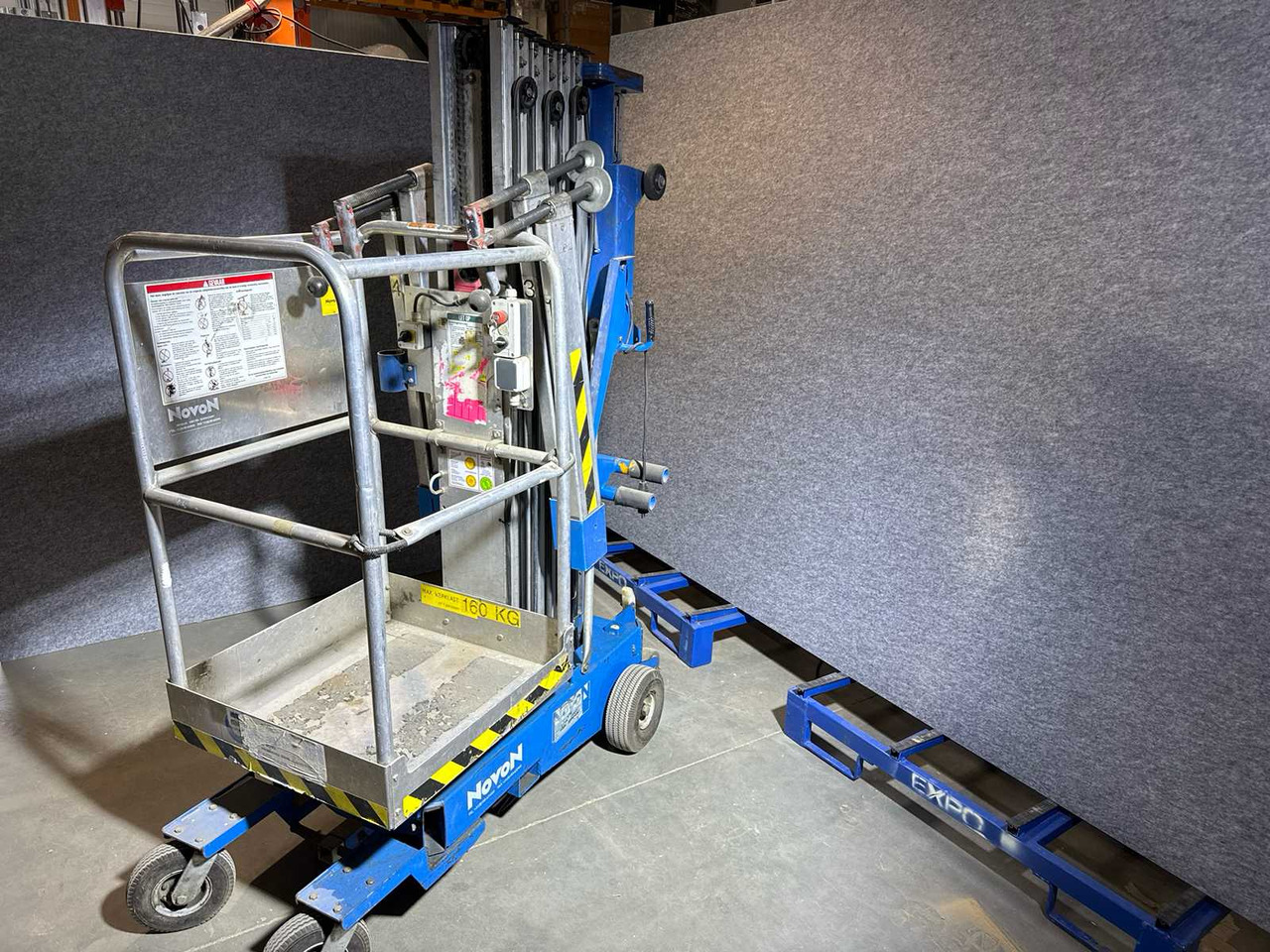Genie AWP 30S - Aerial platform: picture 3 Genie AWP 30S - Aerial platform: picture 3
