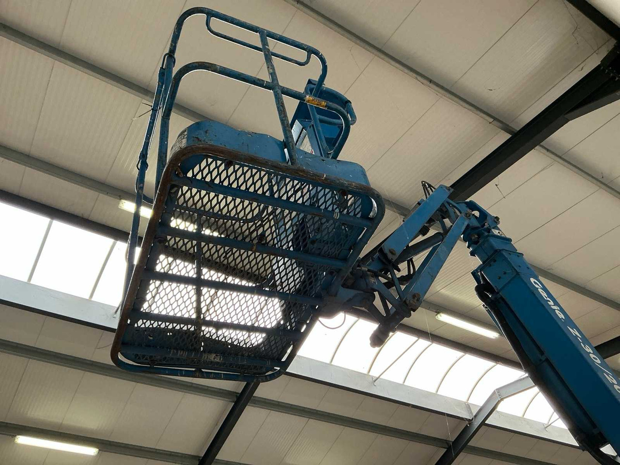 Genie Z-30/20N - Aerial platform: picture 4 Genie Z-30/20N - Aerial platform: picture 4