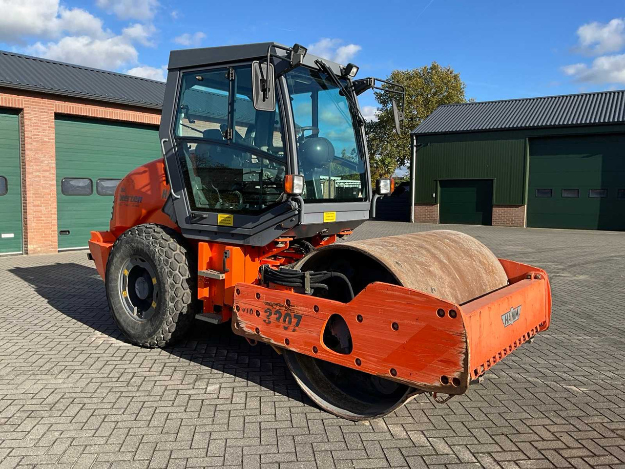 HAMM 3307 VI0 - Compactor: picture 2 HAMM 3307 VI0 - Compactor: picture 2