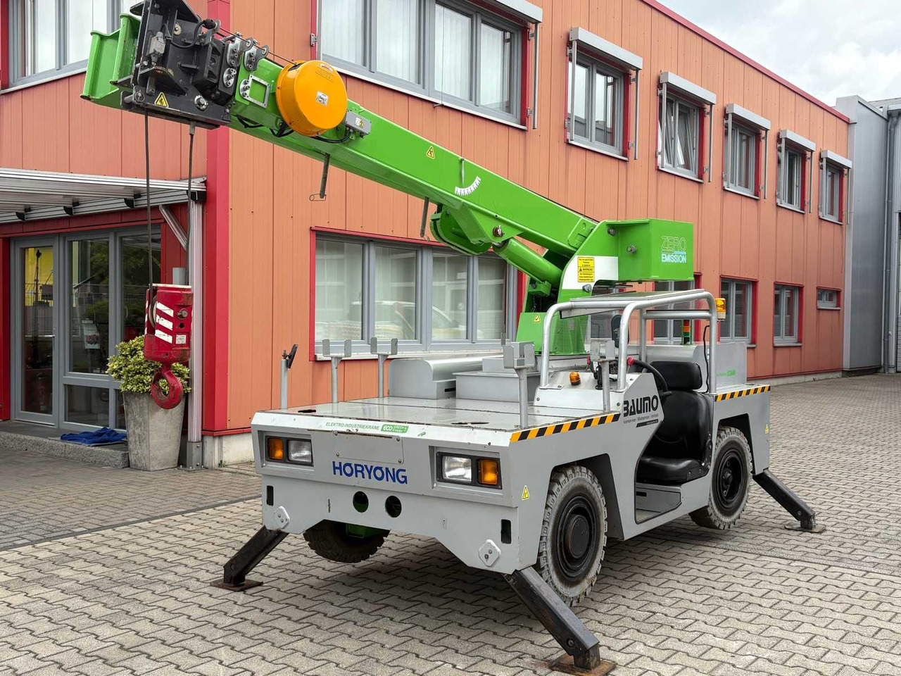 HORYONG / BAUMO BMK 403 ECO - Mobile crane: picture 1 HORYONG / BAUMO BMK 403 ECO - Mobile crane: picture 1