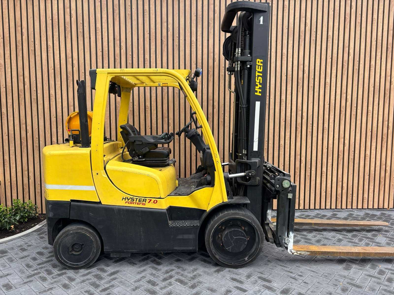 HYSTER - S7.0FT - FORKLIFT - Forklift: picture 4 HYSTER - S7.0FT - FORKLIFT - Forklift: picture 4