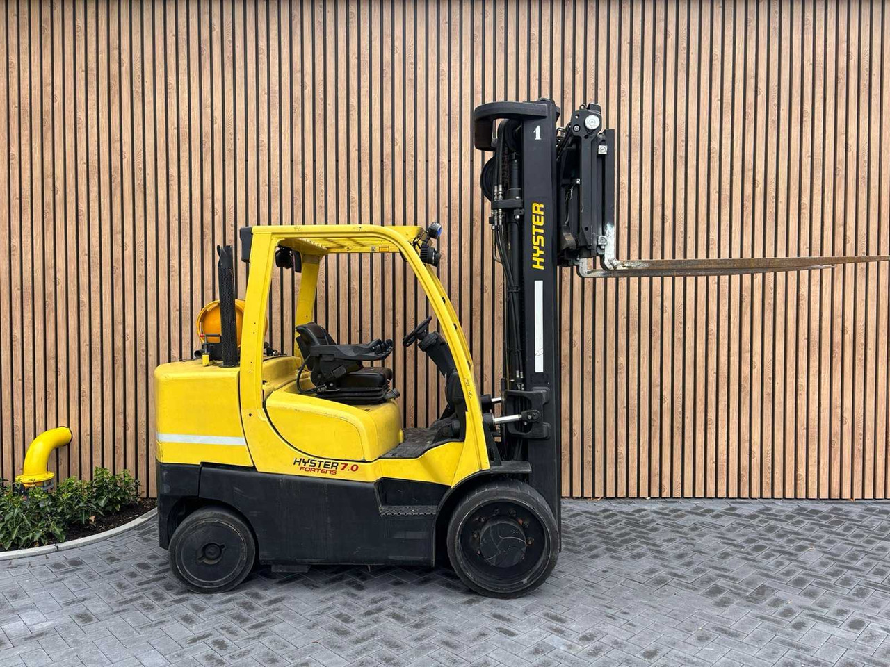 HYSTER - S7.0FT - FORKLIFT - Forklift: picture 1 HYSTER - S7.0FT - FORKLIFT - Forklift: picture 1