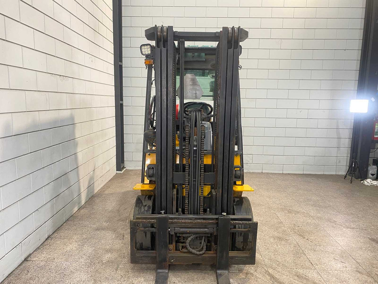 HYUNDAI - 2012 - 25L-7A - FORKLIFT TRUCK - Forklift: picture 2 HYUNDAI - 2012 - 25L-7A - FORKLIFT TRUCK - Forklift: picture 2