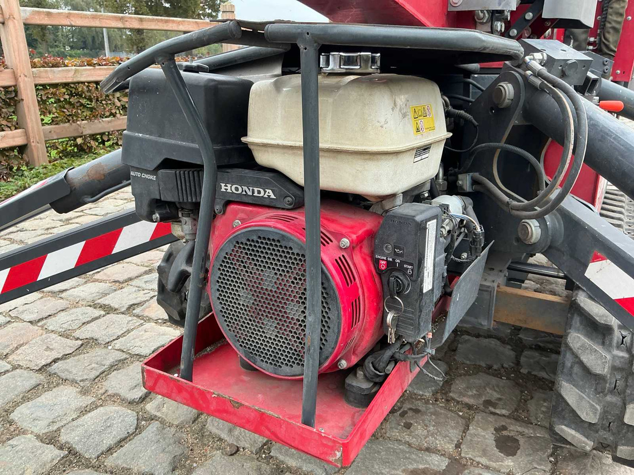 Aerial platform Hinowa GL14.70: picture 16