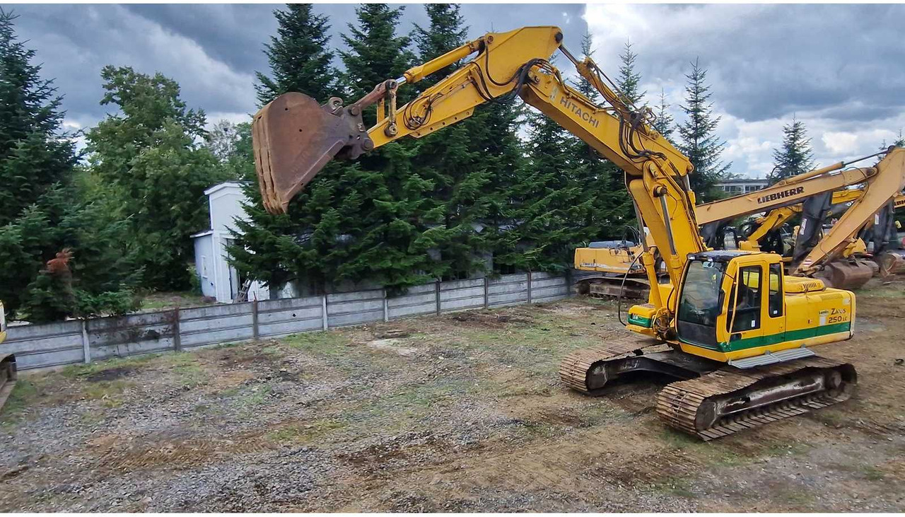 Hitachi 2004 HITACHI ZX250 TRACKED EXCAVATOR - Crawler excavator: picture 3 Hitachi 2004 HITACHI ZX250 TRACKED EXCAVATOR - Crawler excavator: picture 3