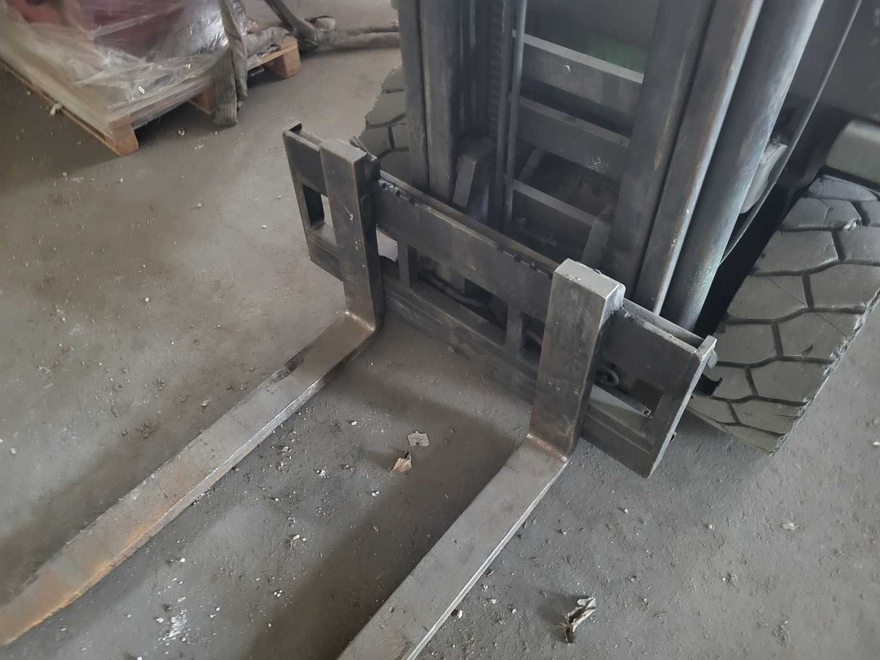 INDOS - E25 SX3.3P - FORKLIFT TRUCKS - 1999 - Forklift: picture 5 INDOS - E25 SX3.3P - FORKLIFT TRUCKS - 1999 - Forklift: picture 5