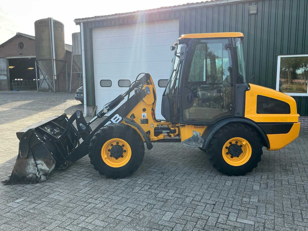 JCB 406 T4 - Wheel loader: picture 3 JCB 406 T4 - Wheel loader: picture 3