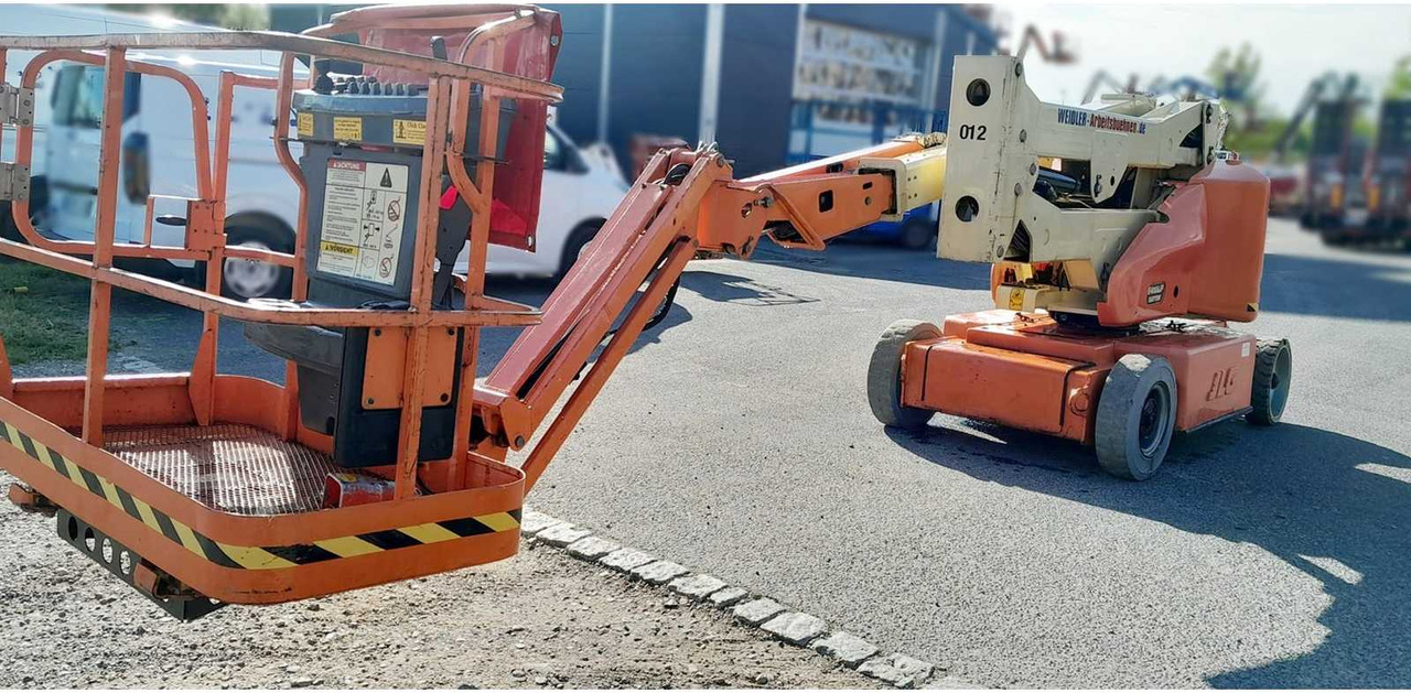 JLG E400AJPN - Aerial platform: picture 3 JLG E400AJPN - Aerial platform: picture 3