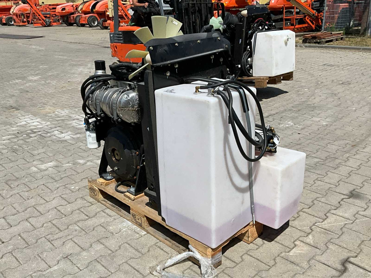 Aerial platform JLG E800: picture 7