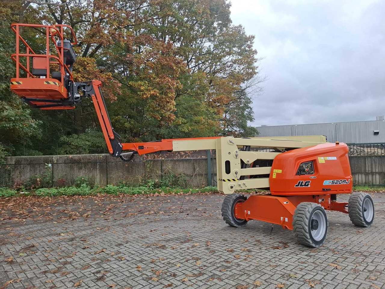 JLG EC520AJ - Aerial platform: picture 1 JLG EC520AJ - Aerial platform: picture 1
