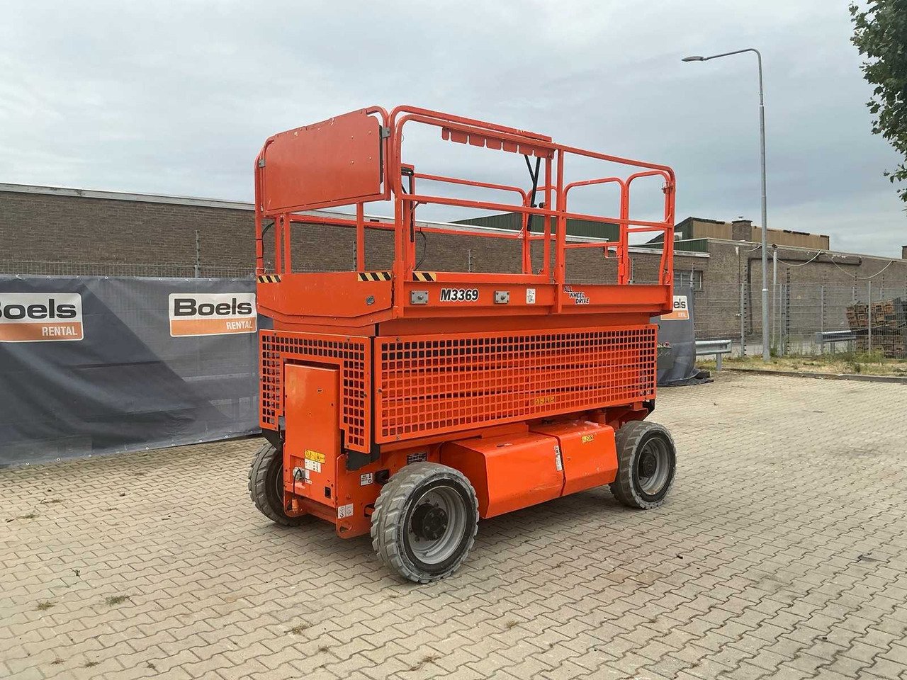 JLG M3369 - Aerial platform: picture 2 JLG M3369 - Aerial platform: picture 2