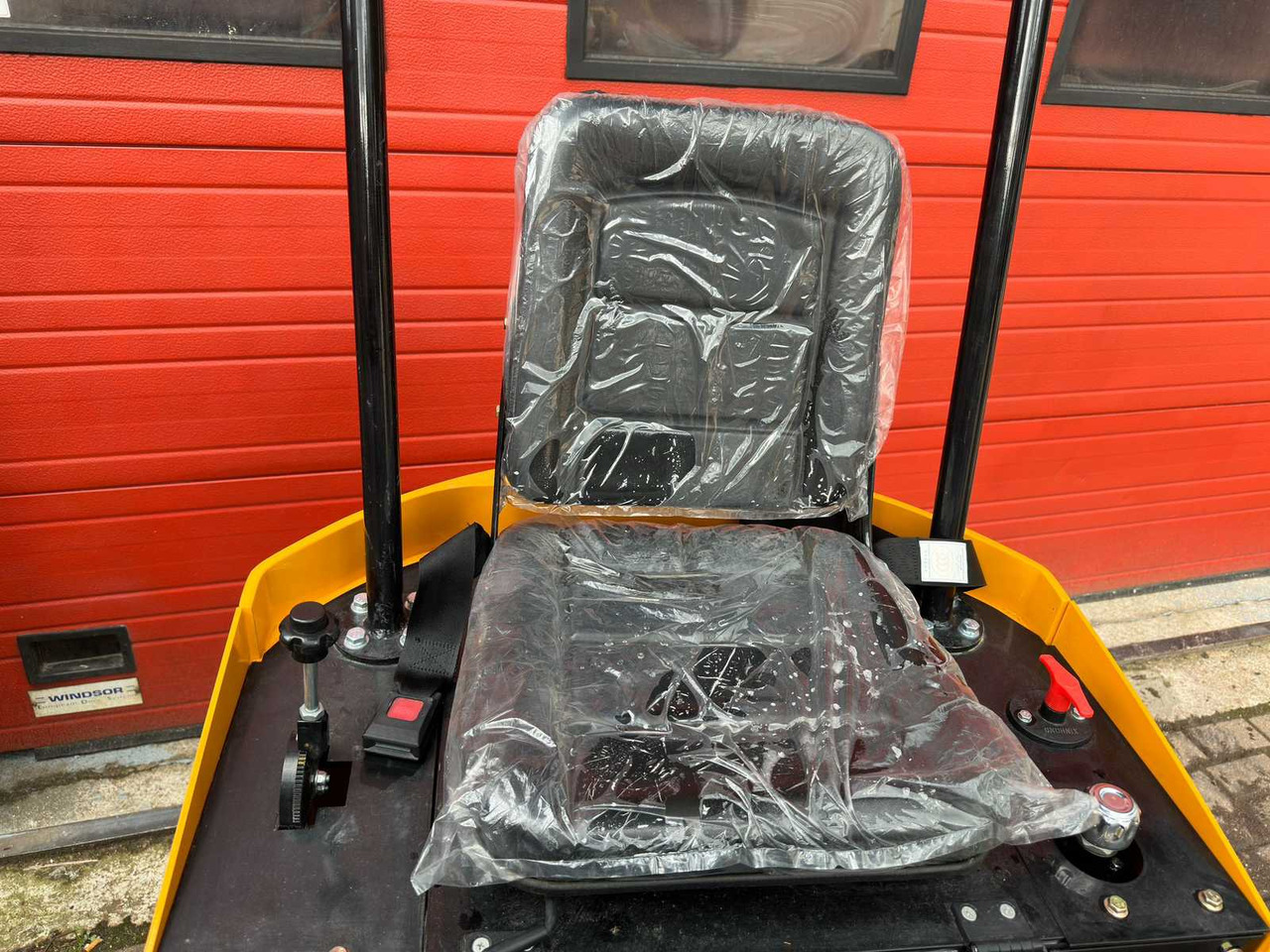 Mini excavator JPC HT12 Geel: picture 15