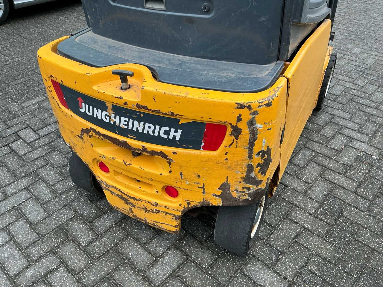 JUNGHEINRICH EFG 320 FORKLIFT - Forklift: picture 4 JUNGHEINRICH EFG 320 FORKLIFT - Forklift: picture 4