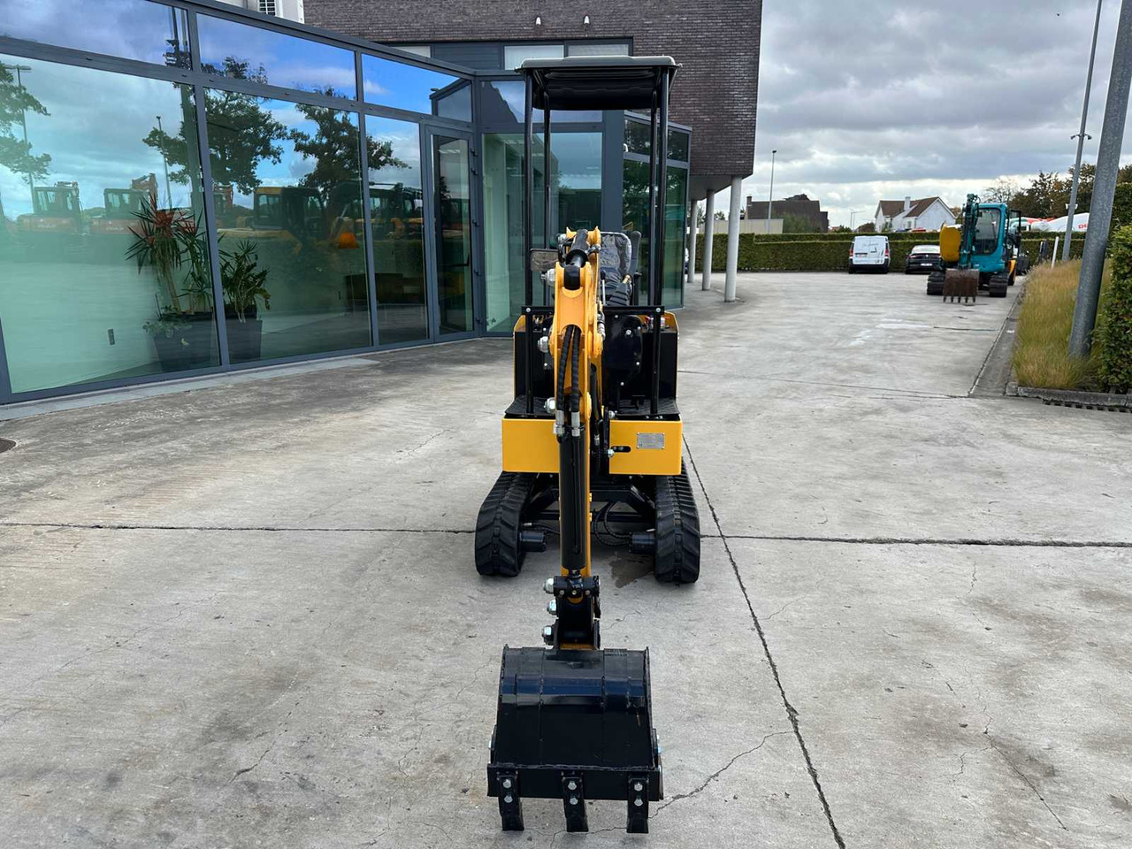 JVC - 2025 - KV12 - MINI EXCAVATOR - Mini excavator: picture 3 JVC - 2025 - KV12 - MINI EXCAVATOR - Mini excavator: picture 3