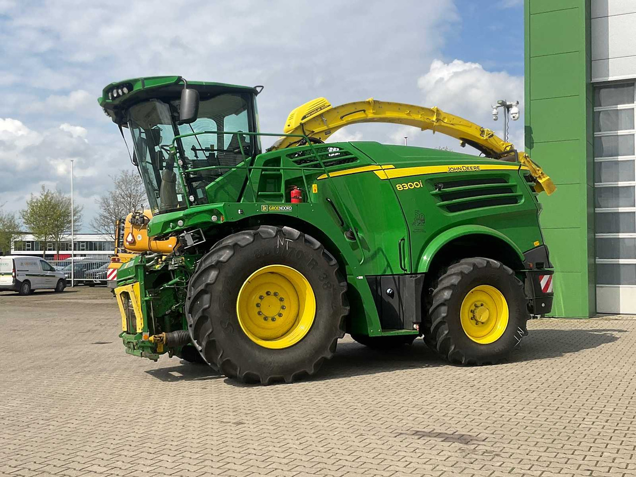 John Deere 8300i - Forage harvester: picture 2 John Deere 8300i - Forage harvester: picture 2