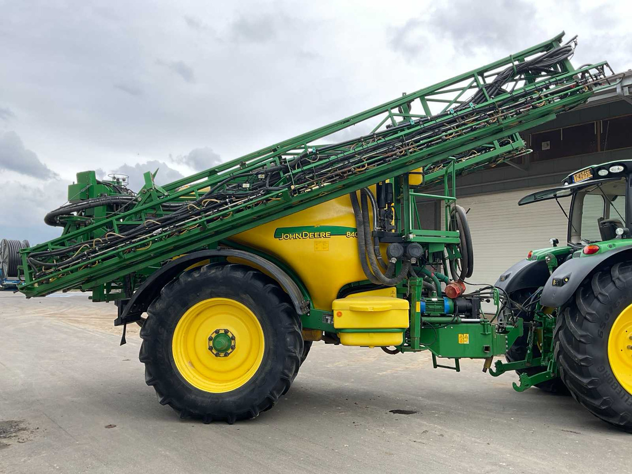 Sprayer John Deere 840: picture 6