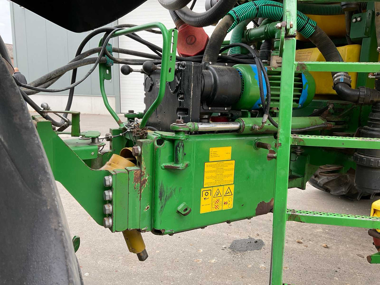 Sprayer John Deere 840: picture 27
