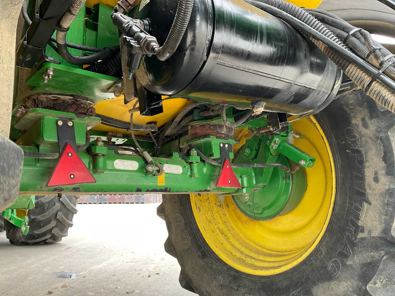Sprayer John Deere 840: picture 21