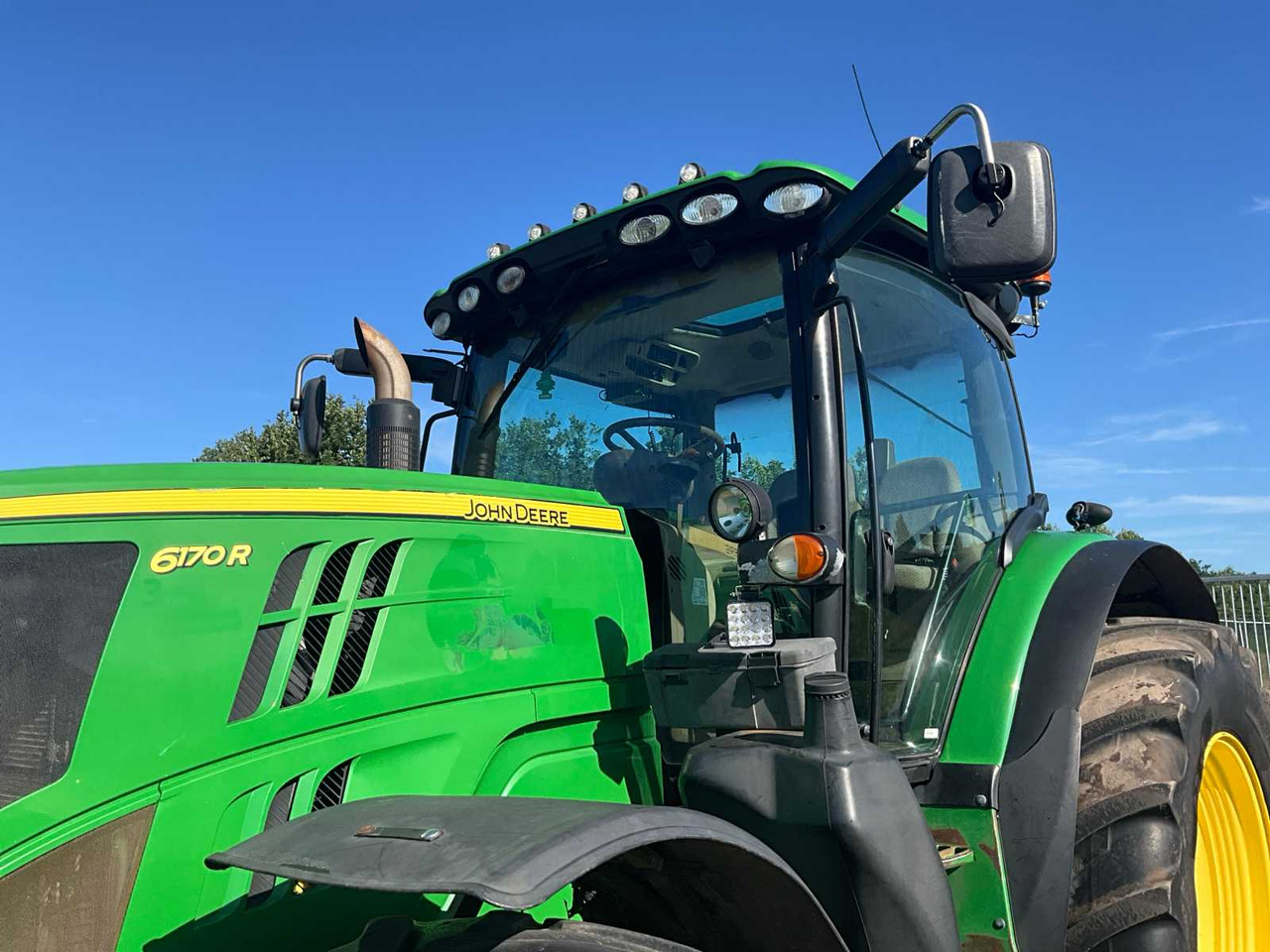 Farm tractor John deere 6170 R: picture 9
