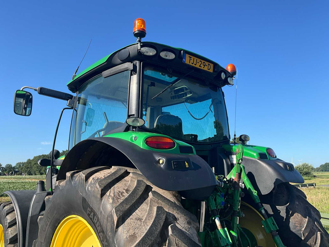 Farm tractor John deere 6170 R: picture 8