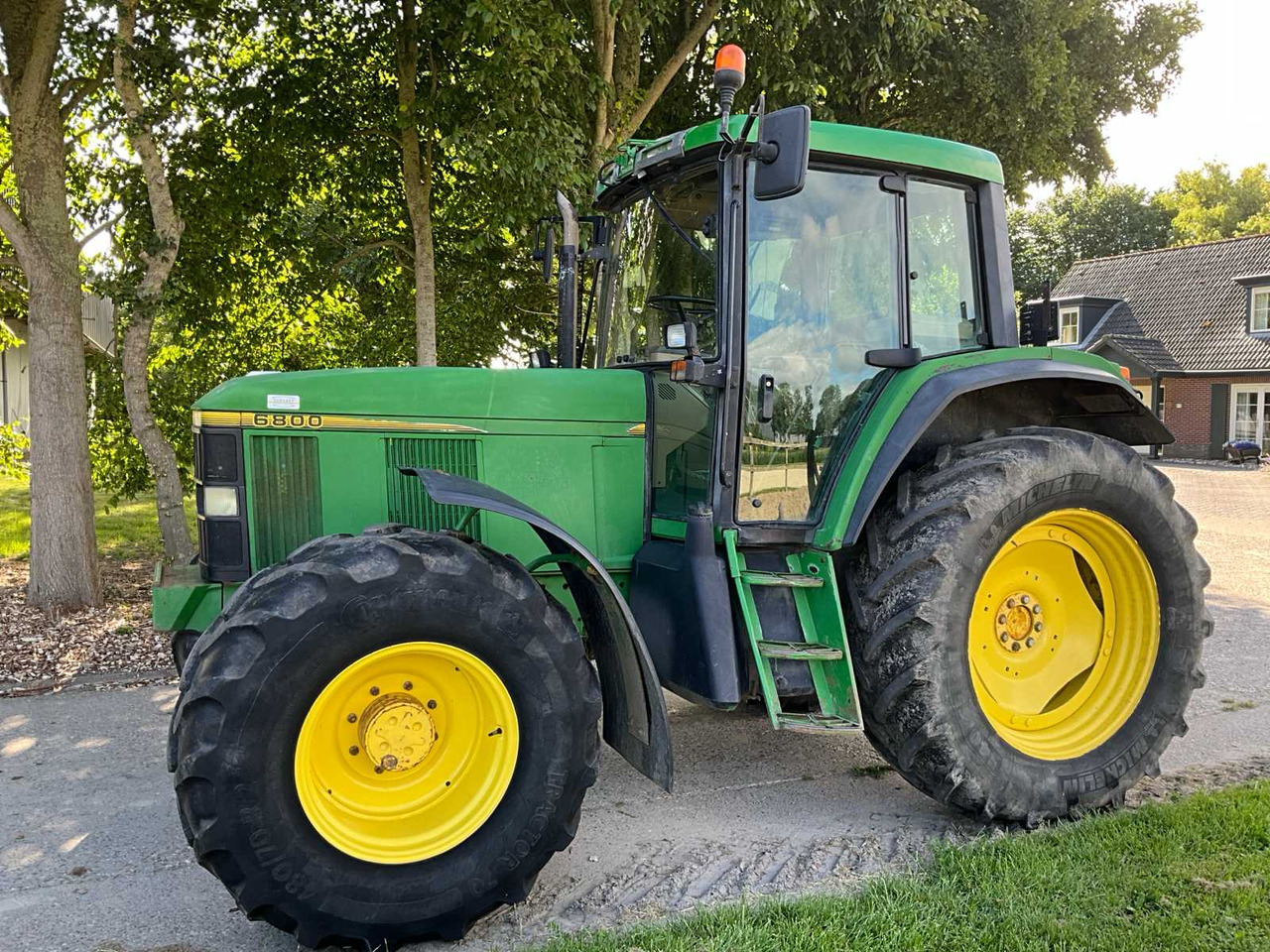 John deere 6800 - Farm tractor: picture 5 John deere 6800 - Farm tractor: picture 5