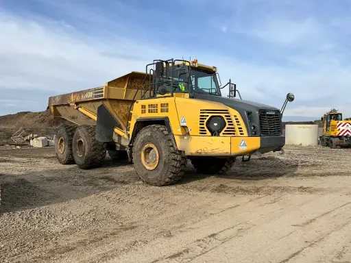 Komatsu HM400-3 - Dumper: picture 4 Komatsu HM400-3 - Dumper: picture 4
