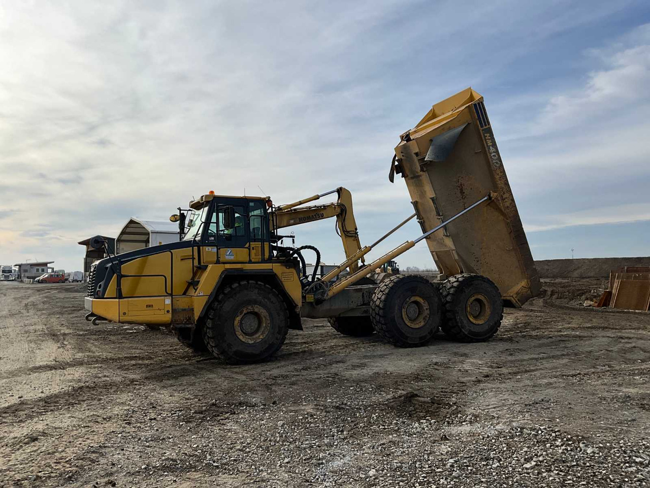 Komatsu HM400-3 - Dumper: picture 1 Komatsu HM400-3 - Dumper: picture 1