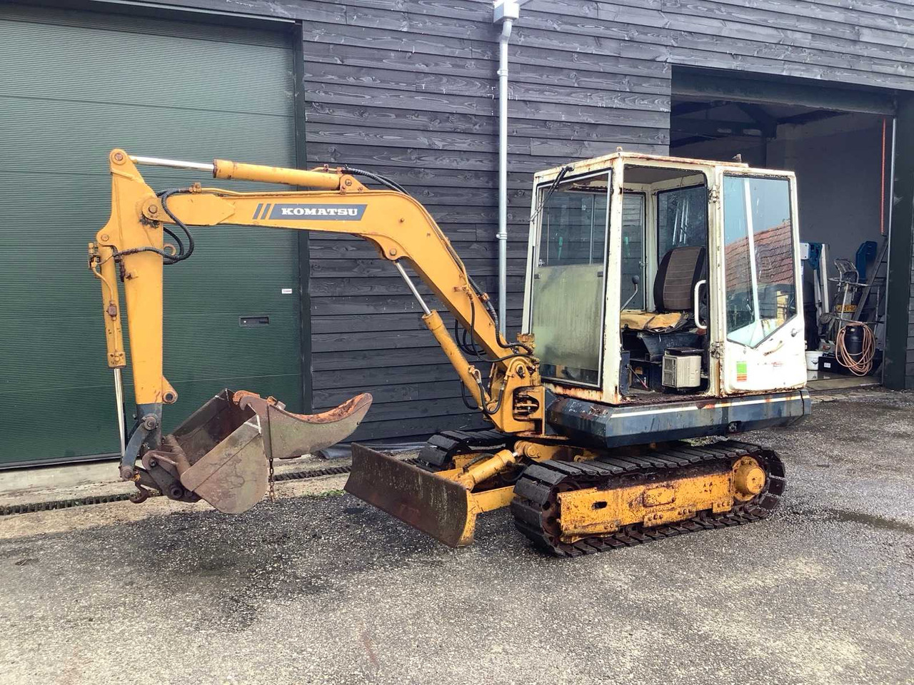 Komatsu pc30 - Mini excavator: picture 1 Komatsu pc30 - Mini excavator: picture 1