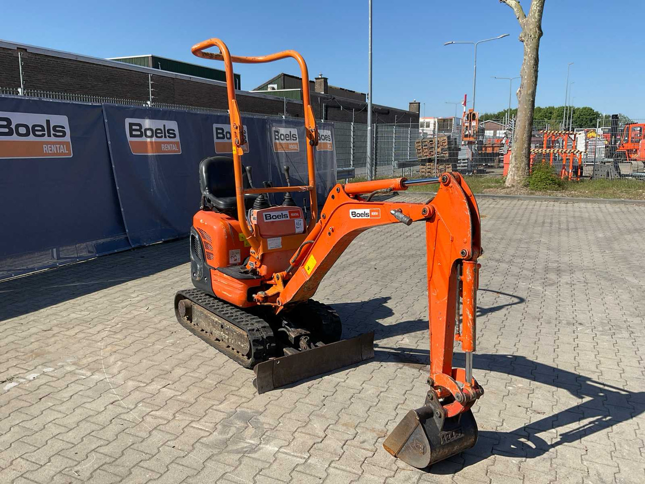 Kubota U10-3 - Mini excavator: picture 2 Kubota U10-3 - Mini excavator: picture 2
